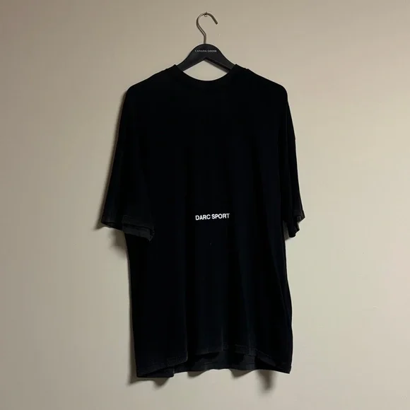 Men’s Darc Sport Classic Black Tee - Picture 1 of 3
